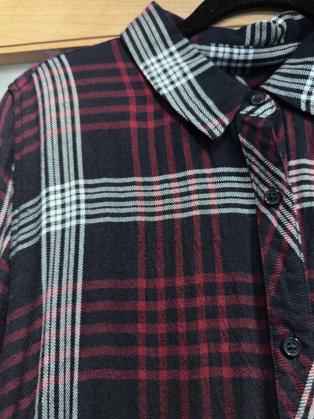 Rails Plaid Button Down Blouse Size M Navy White Red Lightly Worn